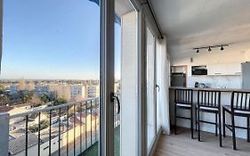 Agréable appartement, vue Mont Ventoux, proche remparts